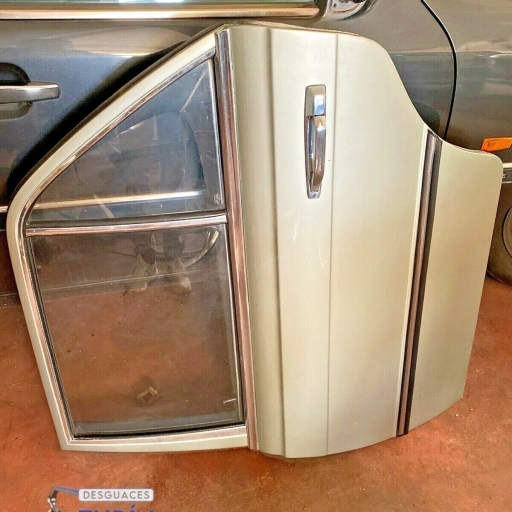 PUERTA TRASERA IZQUIERDA MERCEDES CLASE S (W116)